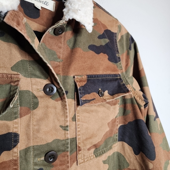 Madewell Northward Cropped Army Jacket in Cottontail Camo: Sherpa Edition. XXS. - Picture 4 of 16